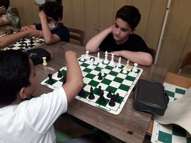 کلاس شطرنج پایگاه تابستان