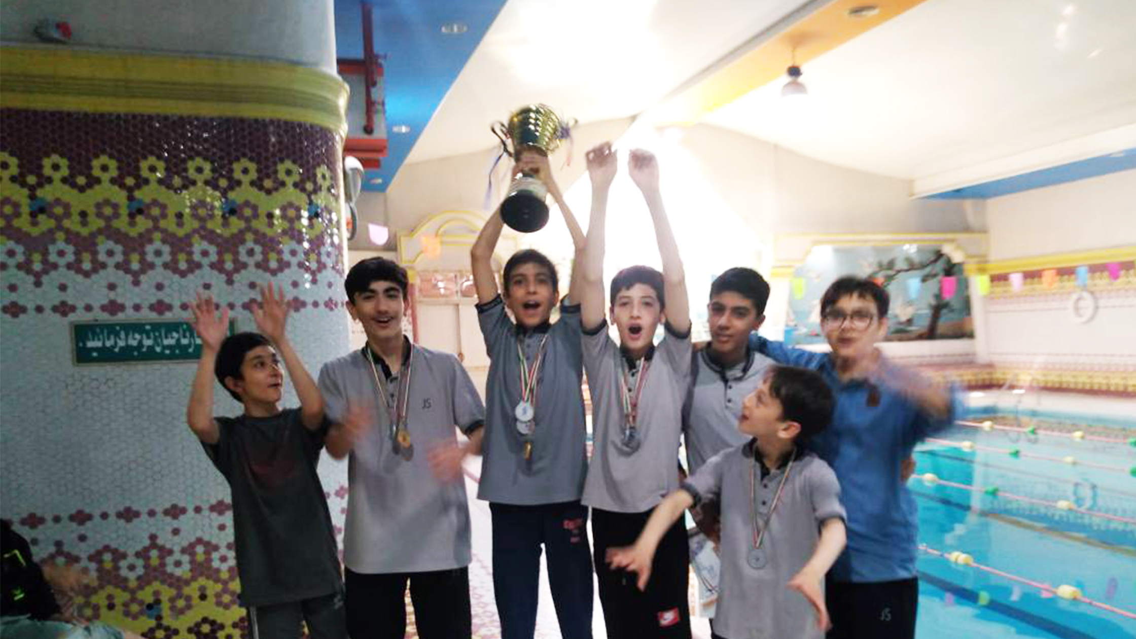 طوفان جاوید در استخر نیل؛ قهرمانی پر اقتدار تیم شنا در مسابقات منطقه ۲