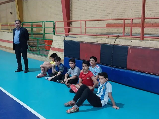 تمرین تیم های والیبال ، فوتبال و بسکتبال 11 آبان در باشگاه آزادگان برای شرکت در مسابقات منطقه 2