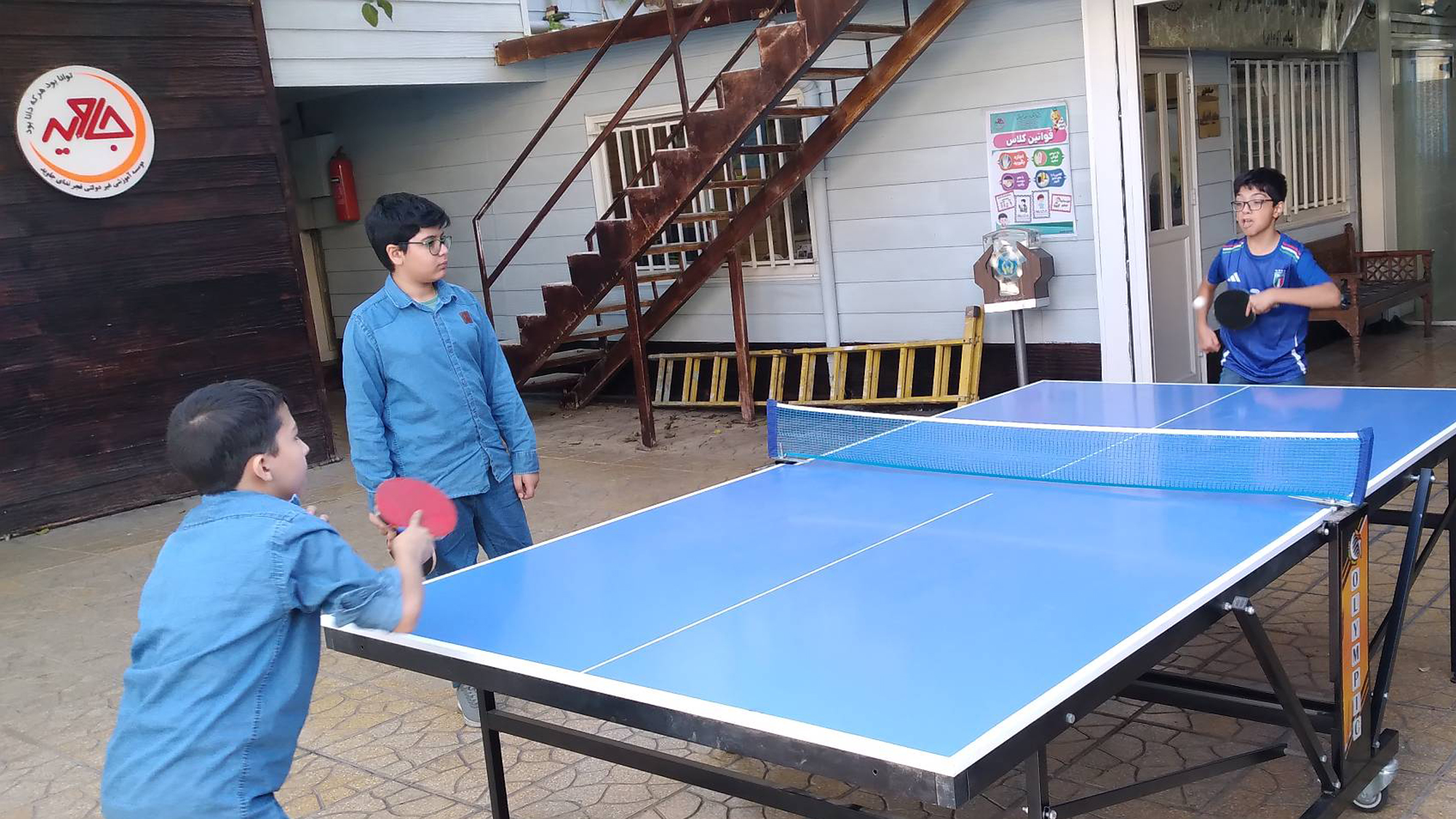راکت‌های کوچک و برپایی غوغای بزرگ در انتخابی تیم تنیس روی میز مدرسه جاوید