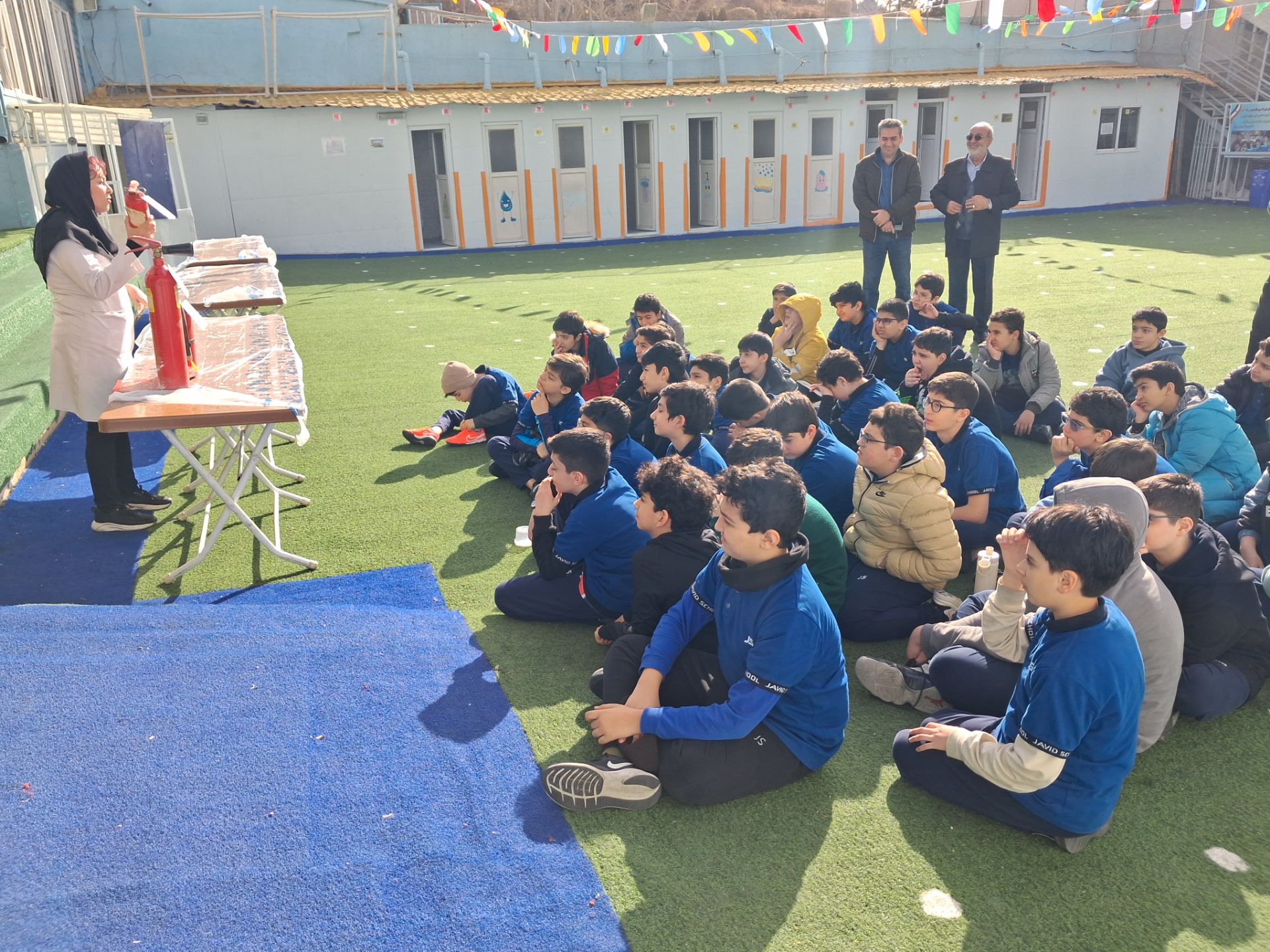 دانش‌آموزان دلاور، مهارت مقابله با آتش را آموختند!