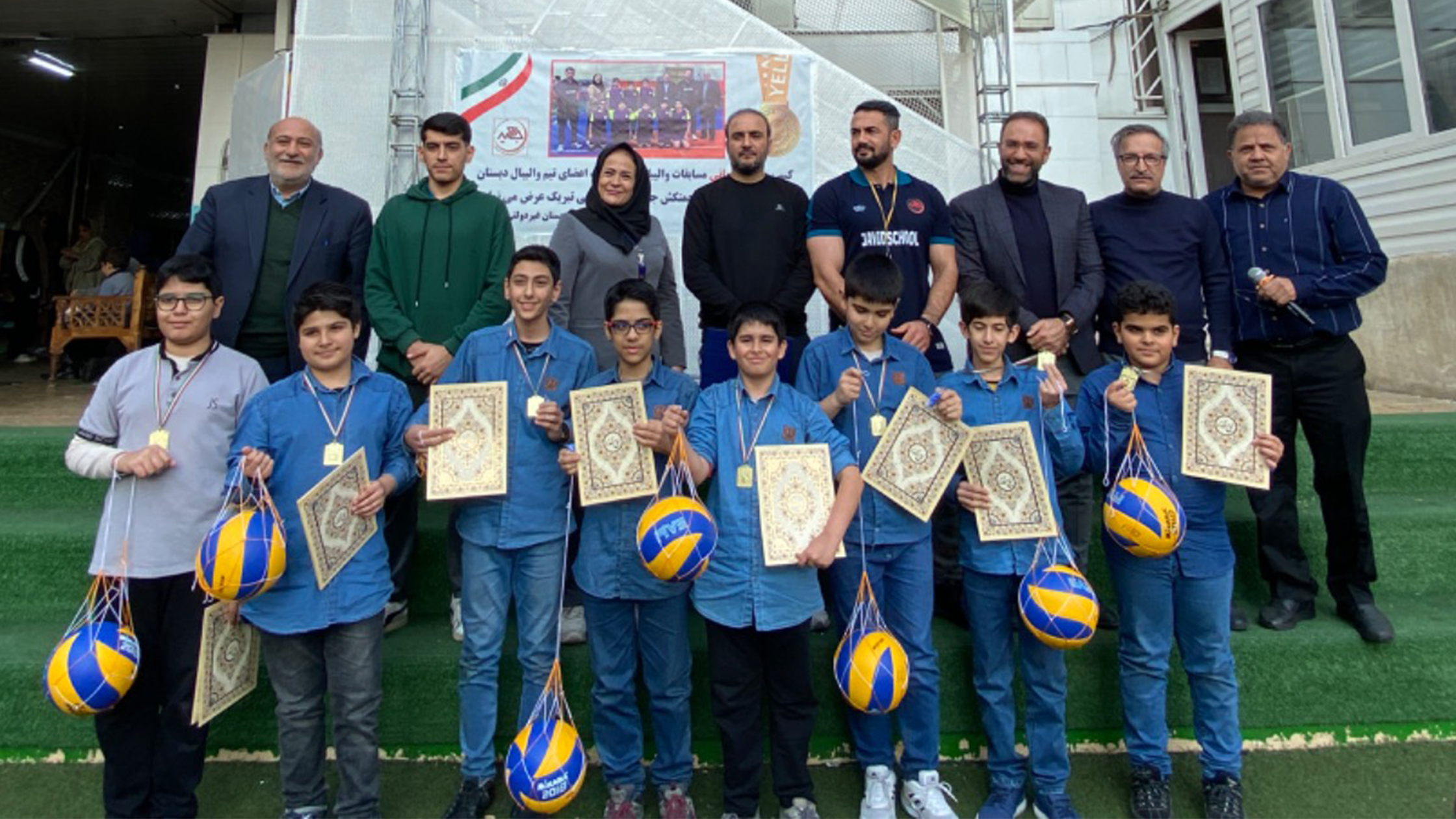 قهرمانی تیم والیبال مدرسه جاوید، افتخاری بزرگ برای دانش‌آموزان