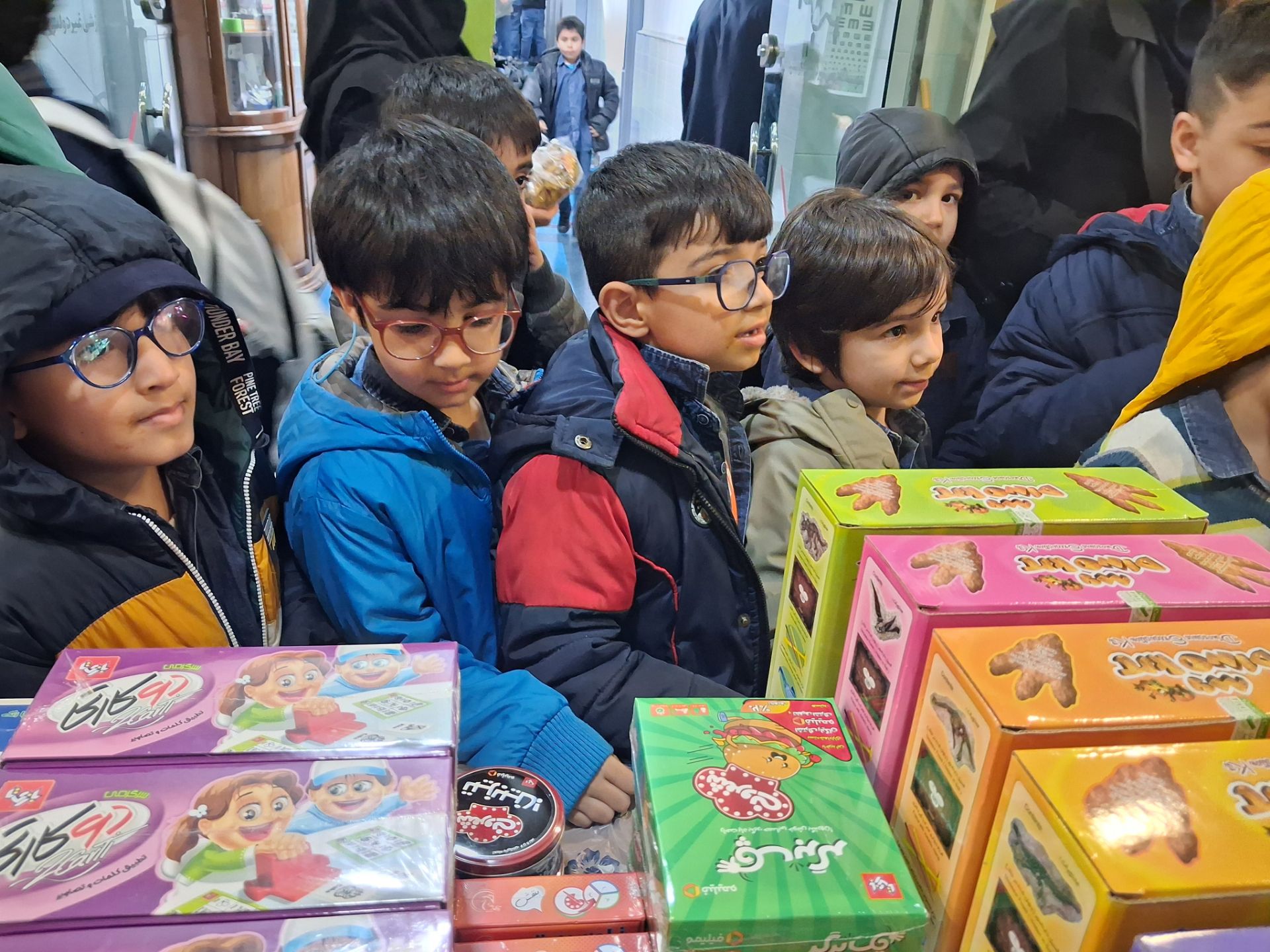 برگزاری نمایشگاه بازی های فکری و آموزشی به مناسبت دهه فجر