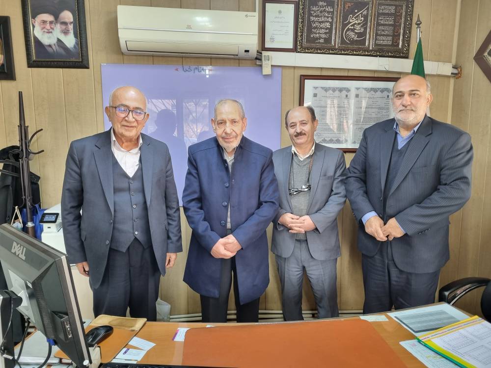 حضور صمیمانه جناب آقای دکتر فانی ، وزیر سابق آموزش و پرورش در دبستان جاوید